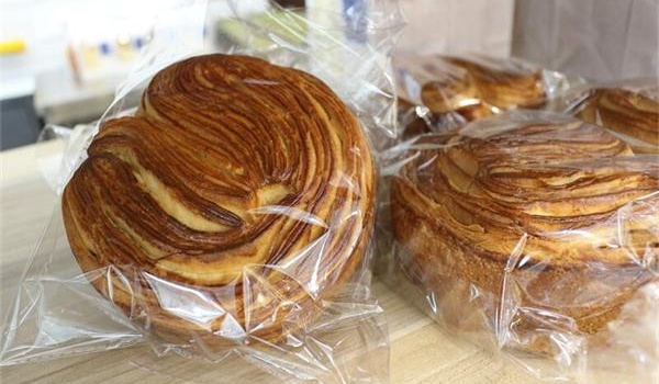 汉印TTO热转印打码机：面包饼干蛋糕包装高效清晰打码方案